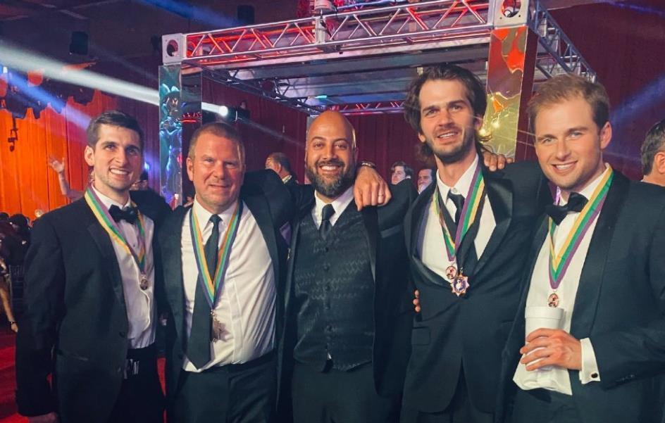 合同签约火, oPomc